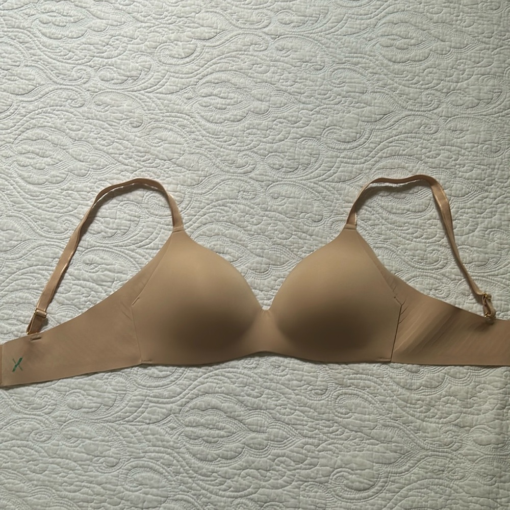 Knix wingwoman size 3